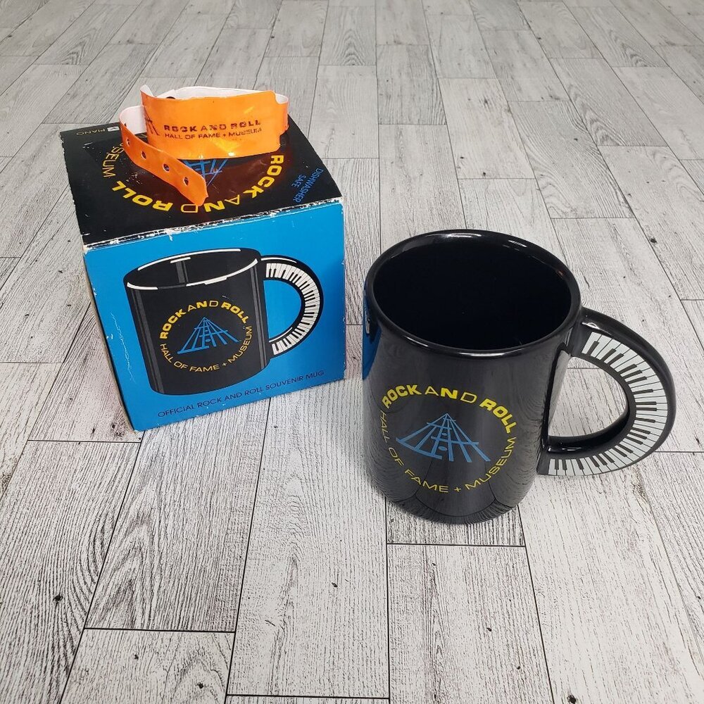 VTG 1995 Rock & Roll Hall‎ of Fame Piano Handle Mug + Admission Wristband + Box